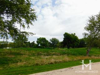 Thunderbird Estates subdivision in Barrington, IL