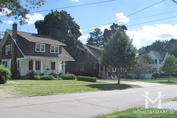 Paddocks subdivision in Crystal Lake, IL