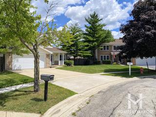 Oakwood Landing subdivision in Hanover Park, IL