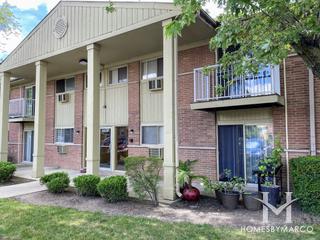 Pebblewood Court Condominiums building in Hanover Park, IL