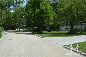 Briargate Villas subdivision in Highland Park, IL