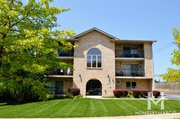 Photos of Ashling Hill subdivision in Downers Grove, IL
