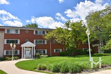 Photos of Ethan Allen Terrace building in Arlington Heights, IL