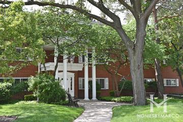 Ethan Allen Terrace building in Arlington Heights, IL