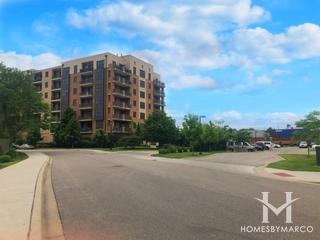 Cardinal Square building in Mundelein, IL