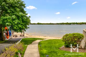 Sunset Ridge subdivision in Wauconda, IL