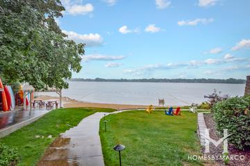 Sunset Ridge subdivision in Wauconda, IL