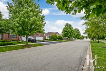 Hampton Park subdivision in Naperville, IL