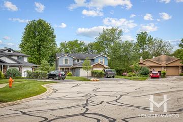 Waterfront Estates subdivision in Naperville, IL