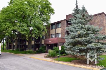 Raintree building in Glen Ellyn, IL