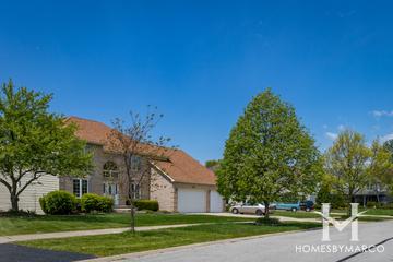 High Oaks subdivision in Naperville, IL