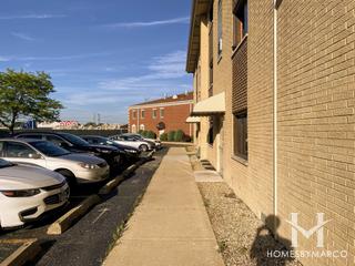 Oakshires subdivision in Hickory Hills, IL