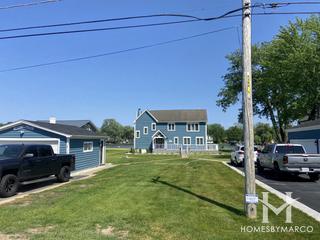 Photos of Huemans subdivision in McHenry, IL