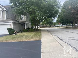 Honey Tree subdivision in Naperville, IL