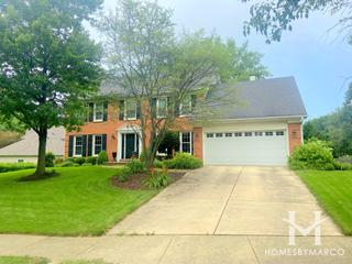 Photos of Caroline Woods subdivision in Naperville, IL