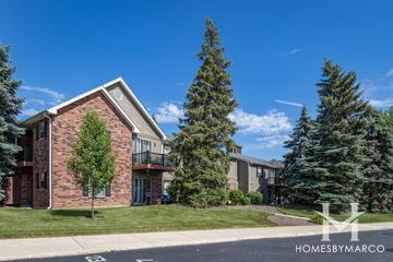 Chantecleer Lakes subdivision in Naperville, IL