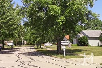 Photos of Willowgate subdivision in Naperville, IL
