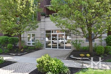 Avalon Condominiums building in Des Plaines, IL