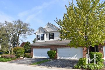 Buckingham Pointe subdivision in Des Plaines, IL