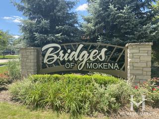 Photos of Bridges Of Mokena subdivision in Mokena, IL