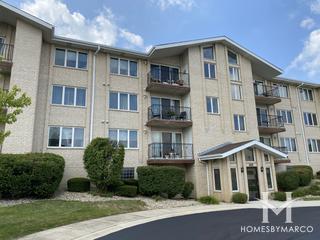 Saratoga Lakes building in Orland Park, IL