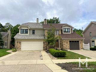 Walnut Oaks subdivision in Roselle, IL