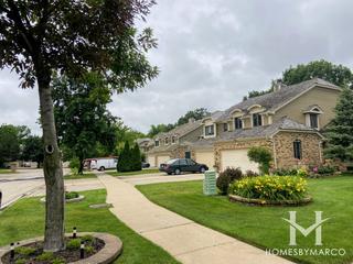 Walnut Oaks subdivision in Roselle, IL