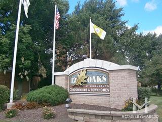 12 Oaks at Schaumburg building in Schaumburg, IL