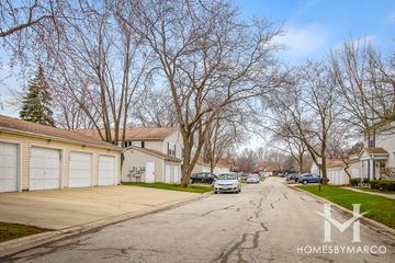 Heritage Manor subdivision in Palatine, IL