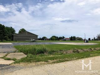 Casa de Aero subdivision in Hampshire, IL