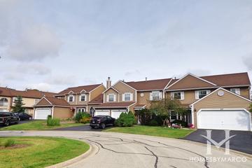 Surrey Woods subdivision in Streamwood, IL