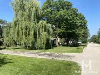 Country View Estates subdivision in Naperville, IL