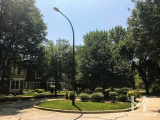 Cress Creek Courts subdivision in Naperville, IL