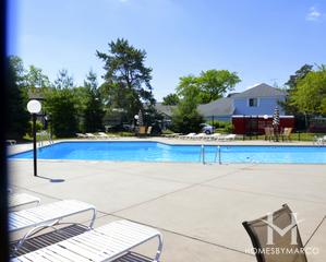 Lexington Green II building in Schaumburg, IL