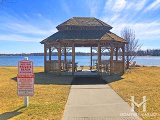 Waters Edge subdivision in Grayslake, IL