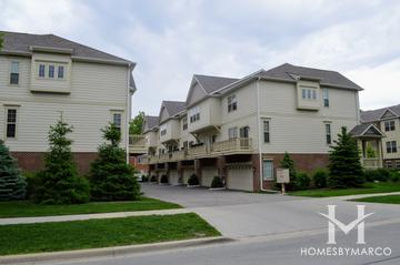 Courtyards Of Glen Ellyn subdivision in Glen Ellyn, IL