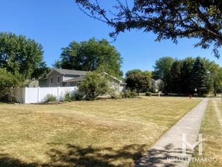 Waters Edge subdivision in McHenry, IL