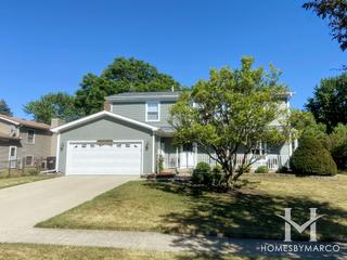 Waters Edge subdivision in McHenry, IL