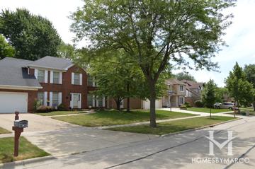 Queens Court subdivision in Downers Grove, IL