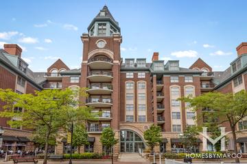 Village Green building in Arlington Heights, IL