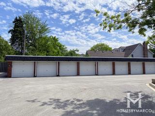 Sutton Place subdivision in Hinsdale, IL