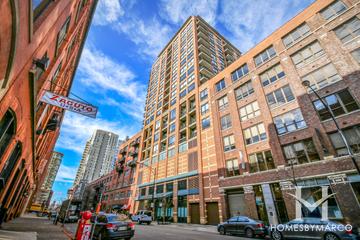Gallery 400 building in the River North neighborhood of Chicago, IL