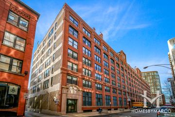 Ontario Street Lofts building in the River North neighborhood of Chicago, IL
