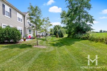 Savannah Crossing subdivision in Aurora, IL