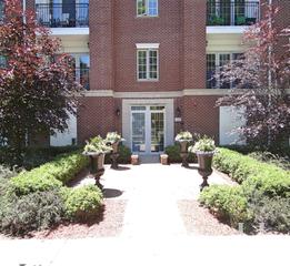 Mcdaniel Place building in Evanston, IL