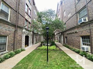 Hull Terrace Condos building in Evanston, IL