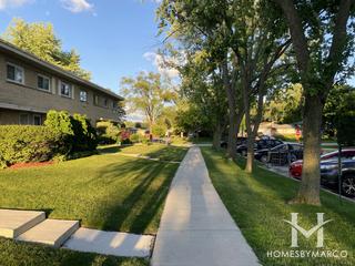 Euclid Lake Villas subdivision in Mount Prospect, IL