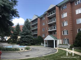 Fountain View Condominiums building in Niles, IL