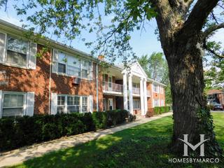 2000 Parkside building in Park Ridge, IL