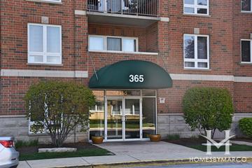 Monteclare Condominiums building in Des Plaines, IL